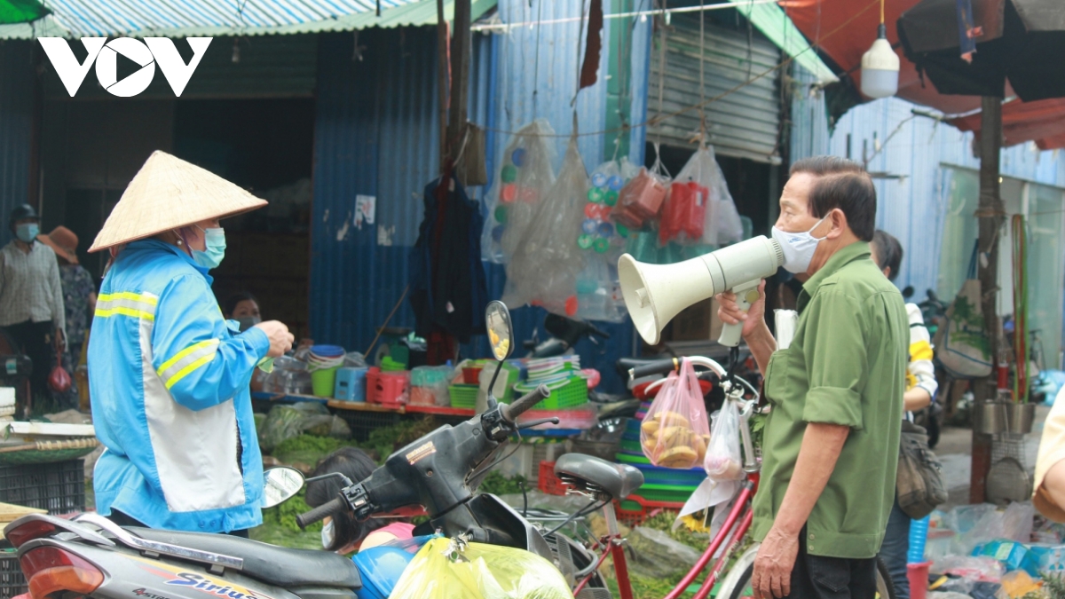 Makeshift markets dissolved to support COVID-19 fight